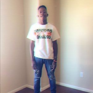 Meet your Posher, Elijah